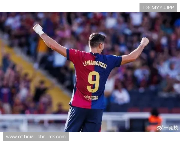 莱万续约风云未平,巴萨前景悬而未决 莱万续约风云未平,巴萨前景悬而未决