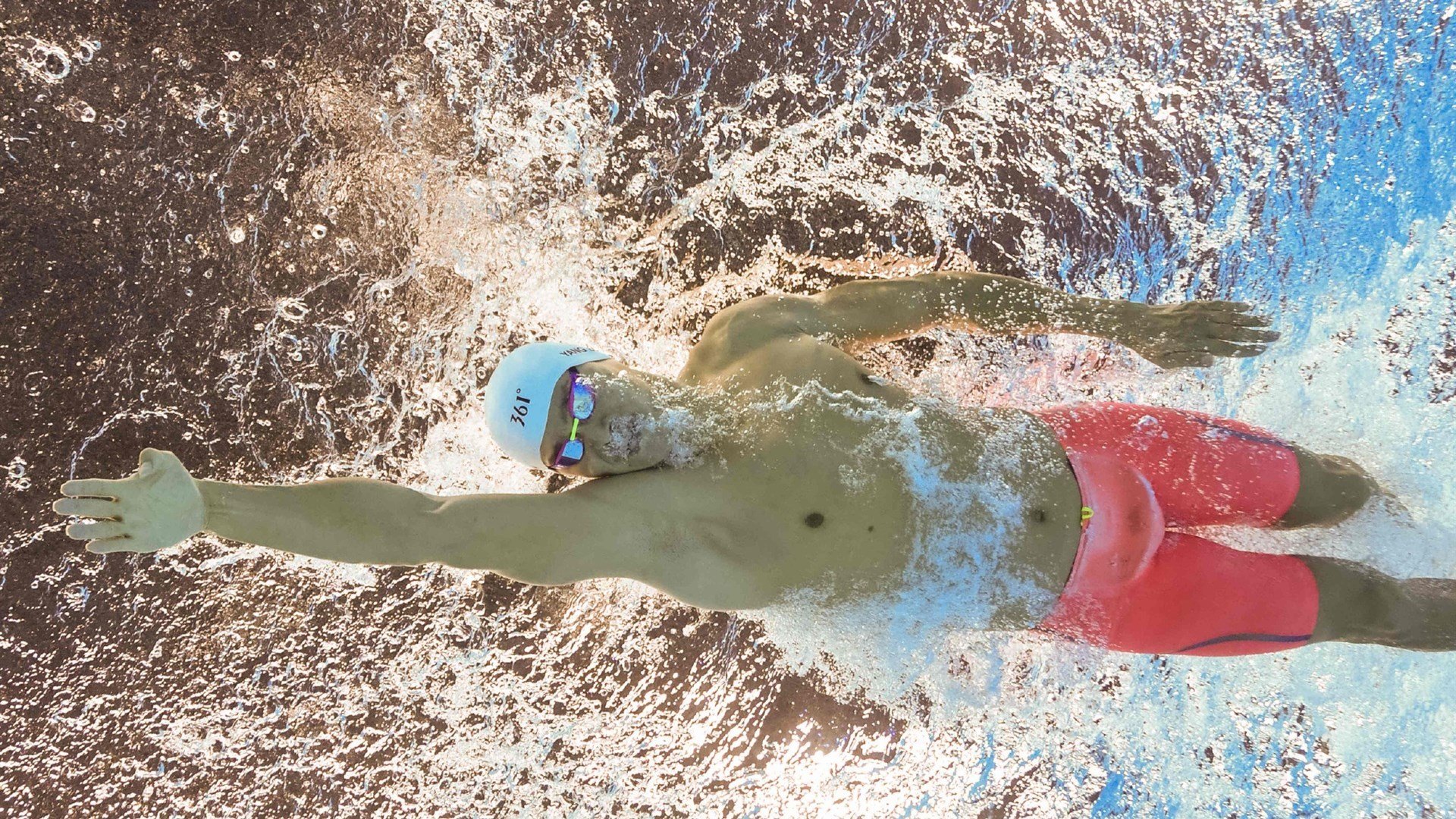 史密斯200米仰泳突破自我极限，史密斯弯举